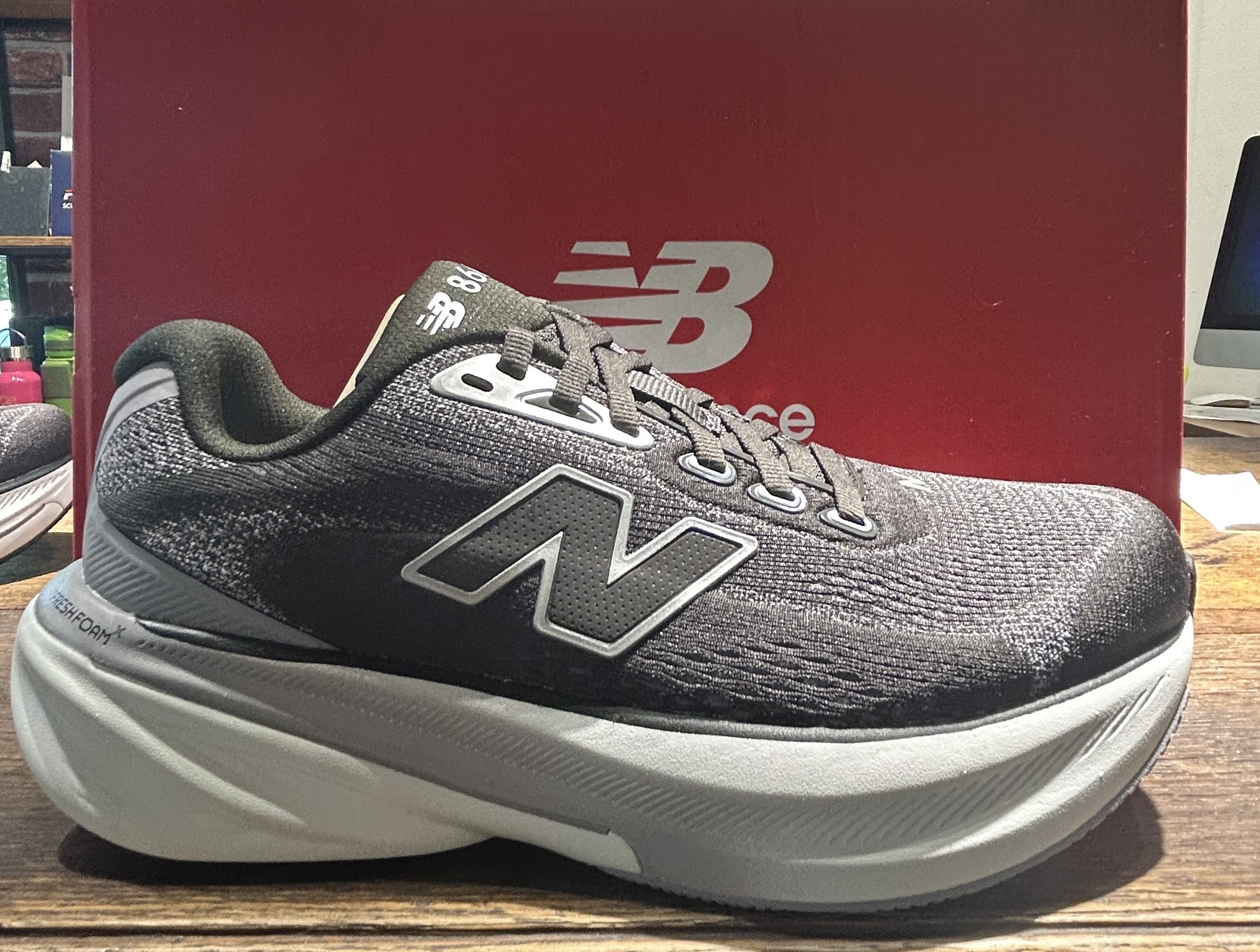 New Balance 860 w